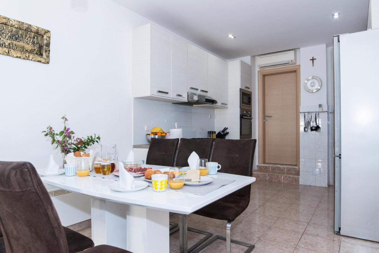 Apartman Luka Vila Vesa Promajna With Jacuzzi & Garden Ngoại thất bức ảnh